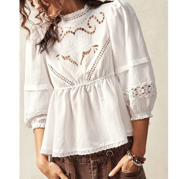 Boho White Lace 3/4 Sleeve Flared Hem Top - Picture 1 of 6